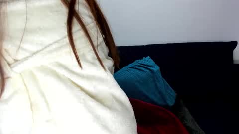 luna  online show from 02/17/25, 08:41