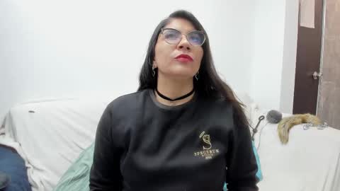 luna  online show from 09/20/25, 11:22