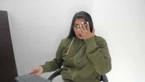 luna  online show from 01/17/26, 11:15