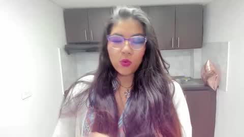 luna  online show from 02/17/26, 11:07