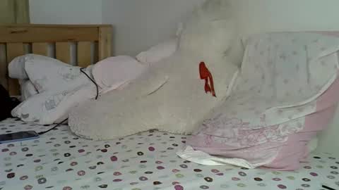 Snapshot of luna_empress chatting on 04/01/26, 08:48 maskedmalkia online show from 04/01/26, 08:48