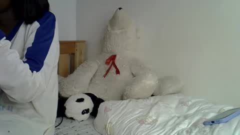 Snapshot of luna_empress chatting on 04/02/26, 10:07 maskedmalkia online show from 04/02/26, 10:07