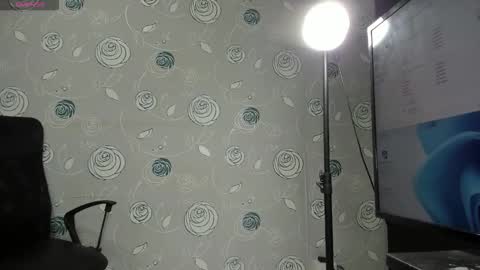 Luna Eva online show from 02/05/26, 04:00