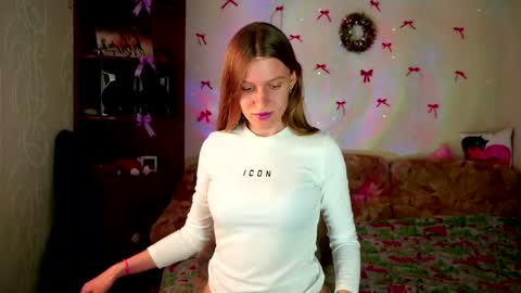 Snapshot of luna_evan chatting on 03/20/26, 10:20 luna_evan online show from 03/20/26, 10:20