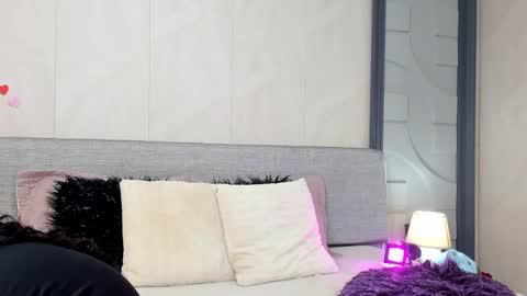 Snapshot of luna_fioree chatting on 03/08/25, 05:22 Luna Fioree online show from 03/08/25, 05:22