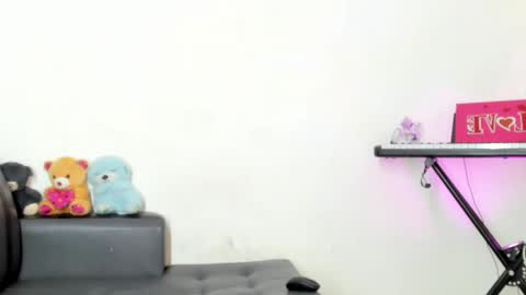 Snapshot of luna_fioree chatting on 12/04/25, 05:39 Luna Fioree online show from 12/04/25, 05:39