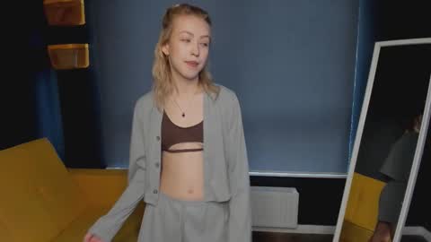 Elizabeth online show from 01/18/26, 07:56