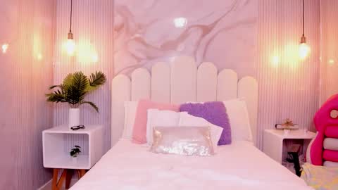 luna_hot_ass online show from 10/02/25, 09:00