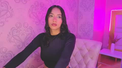 Snapshot of luna_hot_ass chatting on 08/09/26, 01:38 luna_hot_ass online show from 08/09/26, 01:38