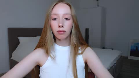 Luna online show from 01/11/25, 08:43