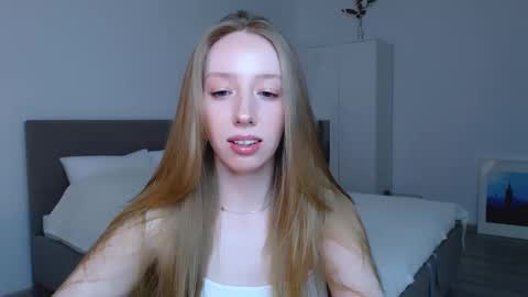 Luna online show from 01/15/25, 08:05