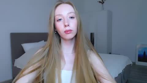 Luna online show from 02/07/25, 12:42