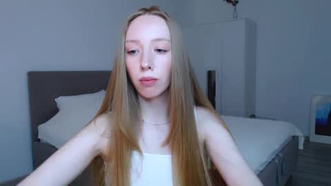 Luna online show from 03/01/25, 06:54