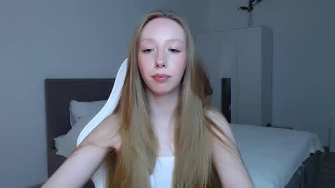 Luna online show from 09/08/25, 08:30