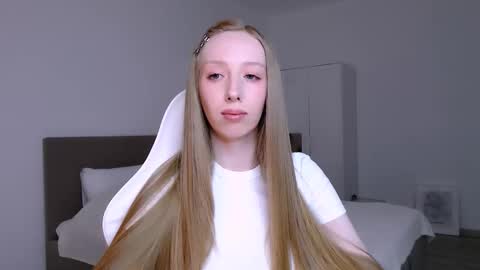 Luna online show from 02/08/26, 08:23