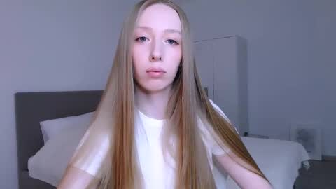 Luna online show from 02/24/26, 08:51