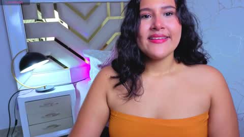 Luna  Jonez  online show from 11/18/25, 11:14