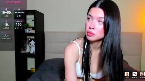 Snapshot of luna_lips chatting on 05/19/26, 12:49 Hi everyone my name is Tina online show from 05/19/26, 12:49