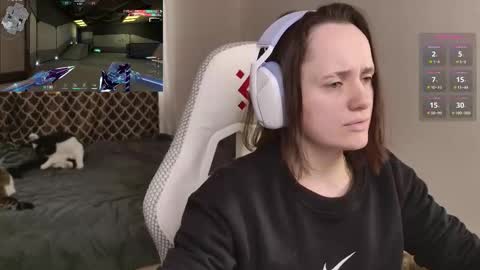 luna_loveeee online show from 09/26/25, 04:38