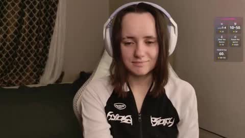 luna_loveeee online show from 11/27/25, 03:41