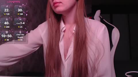 Luna online show from 12/19/24, 09:40