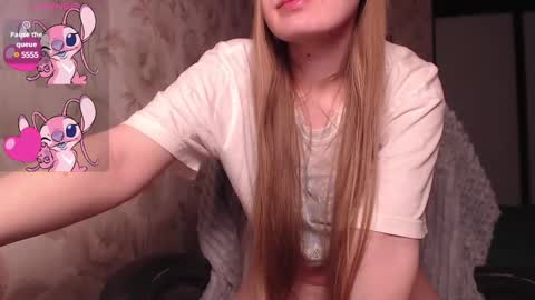 Luna online show from 02/25/25, 01:50