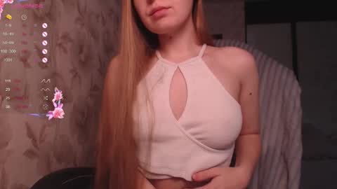 Luna online show from 11/02/25, 05:43