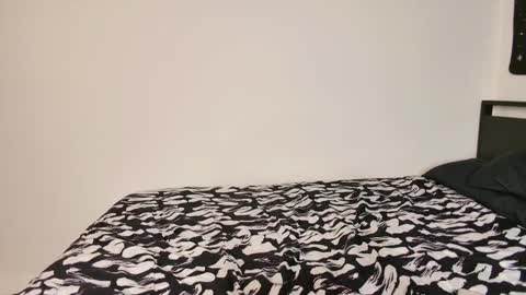 Luna online show from 02/12/25, 11:51