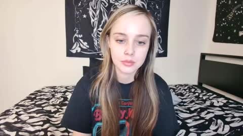 Luna online show from 02/27/25, 03:36