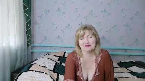 luna_lure11 online show from 11/07/25, 10:04
