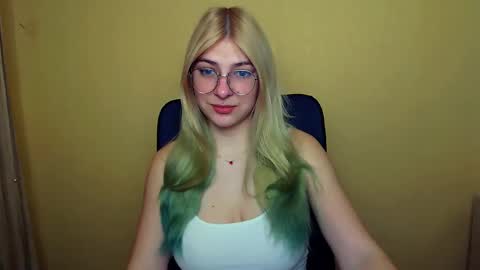 Luna online show from 01/07/25, 08:24