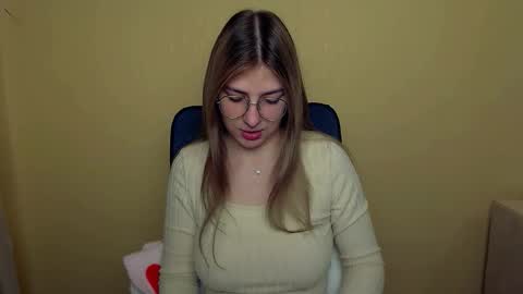 Luna online show from 10/01/25, 08:42