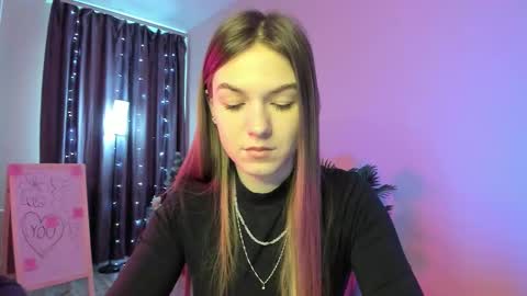 Luna online show from 02/19/26, 04:30