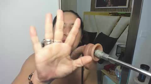 luna_naughty1 online show from 01/13/26, 10:42