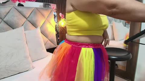 luna_naughty1 online show from 04/11/26, 07:29