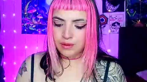 Snapshot of luna_ray420 chatting on 02/23/25, 07:22 MISS LUNA online show from 02/23/25, 07:22