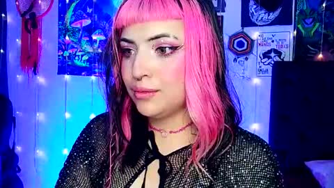 Snapshot of luna_ray420 chatting on 02/27/25, 05:34 MISS LUNA online show from 02/27/25, 05:34