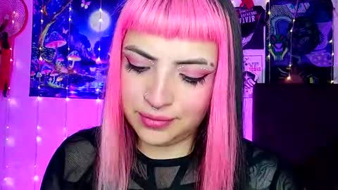 Snapshot of luna_ray420 chatting on 03/06/25, 04:41 MISS LUNA online show from 03/06/25, 04:41