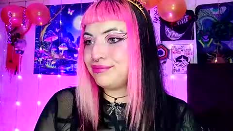 Snapshot of luna_ray420 chatting on 03/12/25, 02:52 MISS LUNA online show from 03/12/25, 02:52