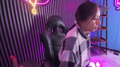 Snapshot of luna_roose1 chatting on 04/07/26, 12:16 Luna Rosse online show from 04/07/26, 12:16