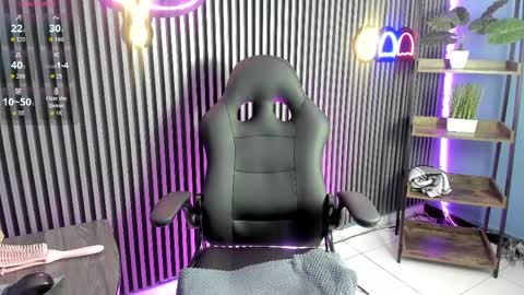 Snapshot of luna_roose1 chatting on 04/22/26, 12:28 Luna Rosse online show from 04/22/26, 12:28