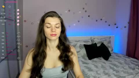 Snapshot of luna_smille chatting on 03/06/25, 08:19 luna_smille online show from 03/06/25, 08:19