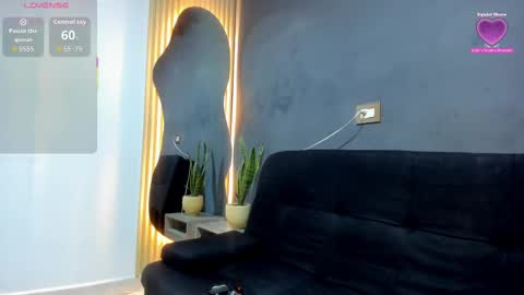 luna_sophya online show from 09/13/25, 12:49