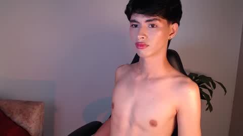 Luna Stanford online show from 11/28/25, 05:54