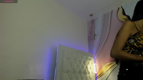 luna online show from 11/19/25, 11:43