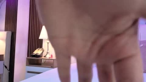  A M M Y  online show from 10/18/25, 12:17