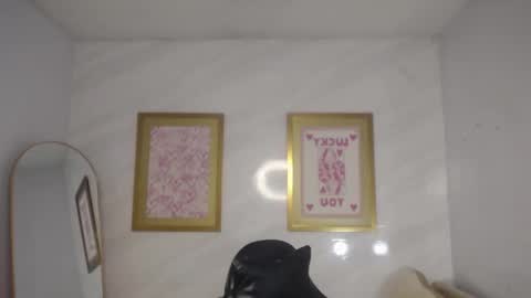 Live 1000pm 600am COLOMBIAN HOUR online show from 11/02/25, 03:09