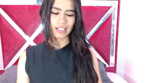 luna_starr69 online show from 09/10/25, 07:25