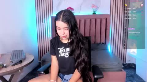 Snapshot of luna_sweeett_ chatting on 10/29/25, 12:29 Luna online show from 10/29/25, 12:29