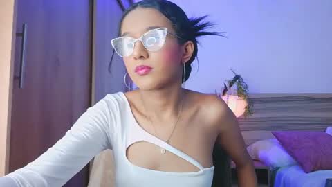 Snapshot of luna_valen chatting on 07/17/26, 09:41 luna_valen online show from 07/17/26, 09:41